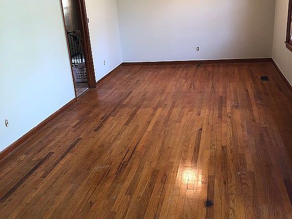 Hardwood floors in LR