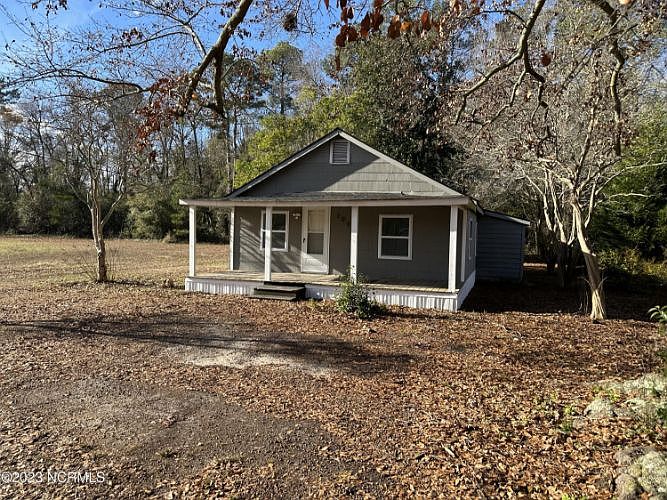 1st image of 709 Cypress St