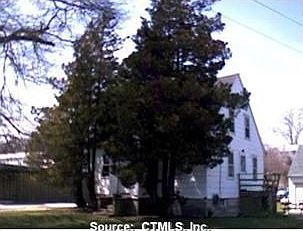 2nd image of 1078 Poquonnock Rd