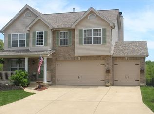 1106 Silverwillow Ct, Fenton, MO 63026
