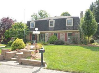 101 Oxbridge Dr, Pittsburgh, PA