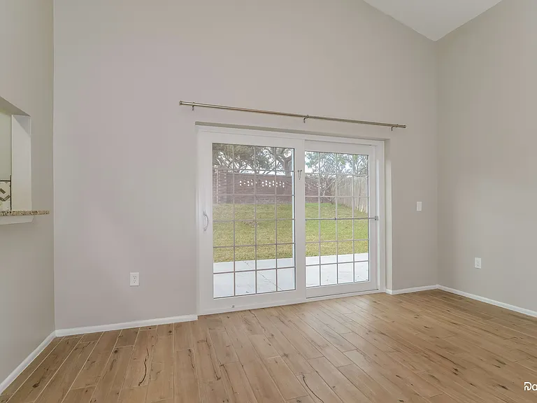 1045 Brielle Ave — Photo 7