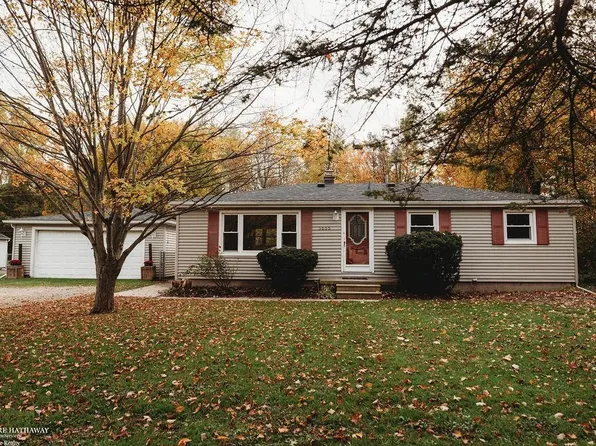 3655 Orvall Dr, Fort Gratiot, MI 48059