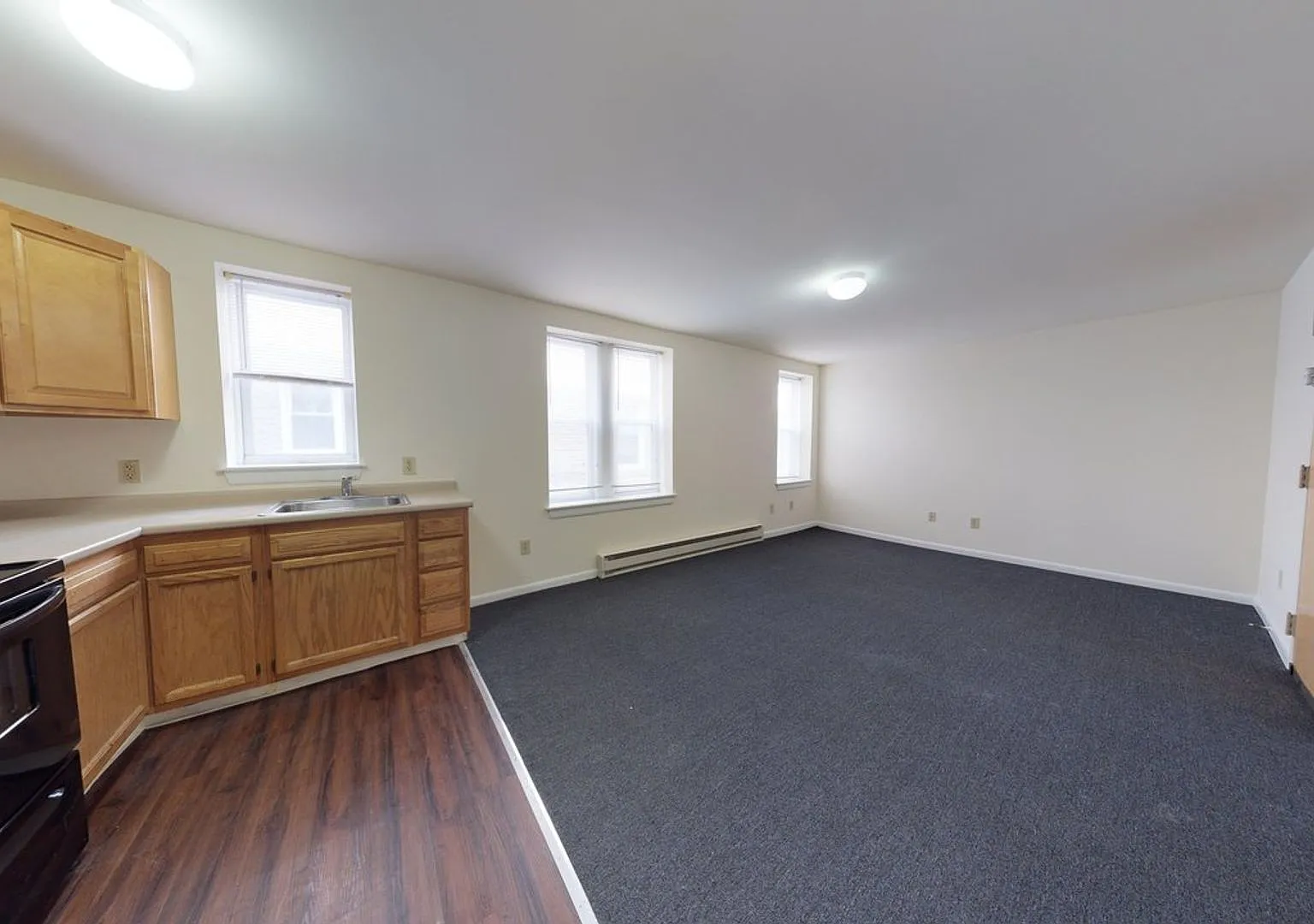 Marlton Manor Apartments — Photo 2