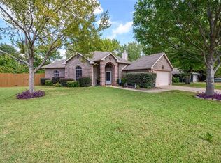 2811 Emerson Ln, Denton, TX 76209