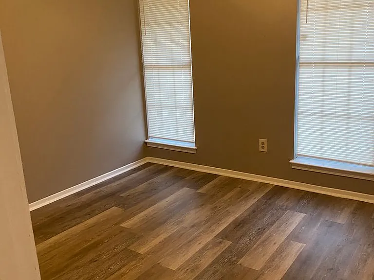 6420 Cornwall Rd — Photo 12