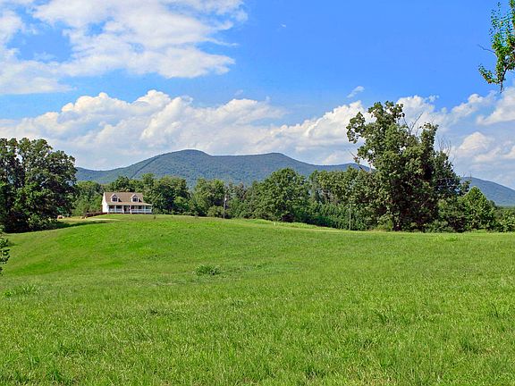 5th image of 8112 Grassland Dr