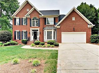 8920 Leinster Dr, Charlotte, NC 28277