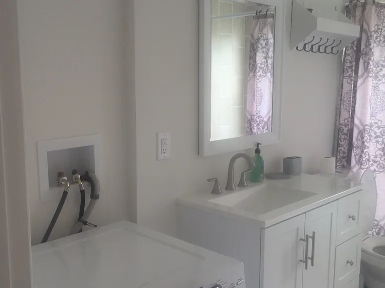 1426 Silverthorn Dr — Photo 12