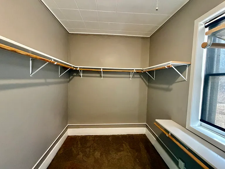 1030 Mound St — Photo 10