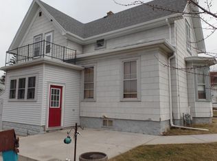 1326 S Wisconsin Dr, Howards Grove, WI 53083