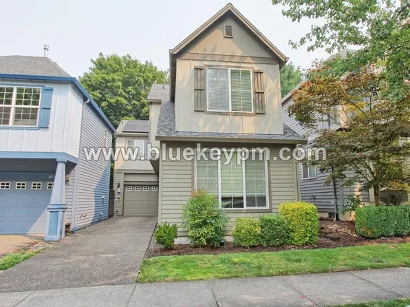 985 SE Tamango St, Hillsboro, OR 97123