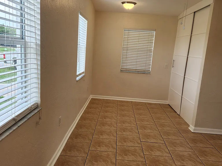 4613 Bayano St — Photo 21
