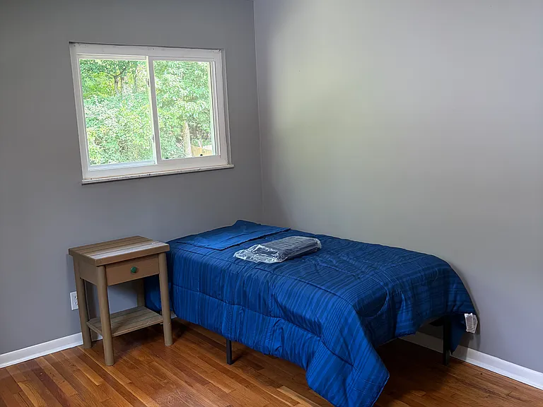 3008 Aquadale Ln — Photo 3