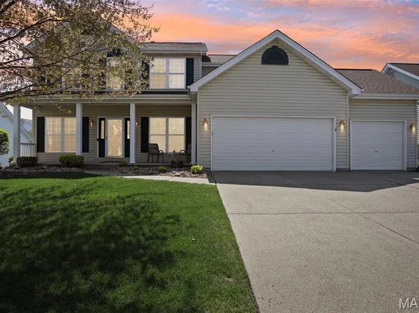 1445 Shelby Point Dr, O'Fallon, MO 63366