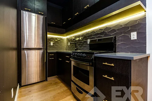 Rented by EXR | media 6