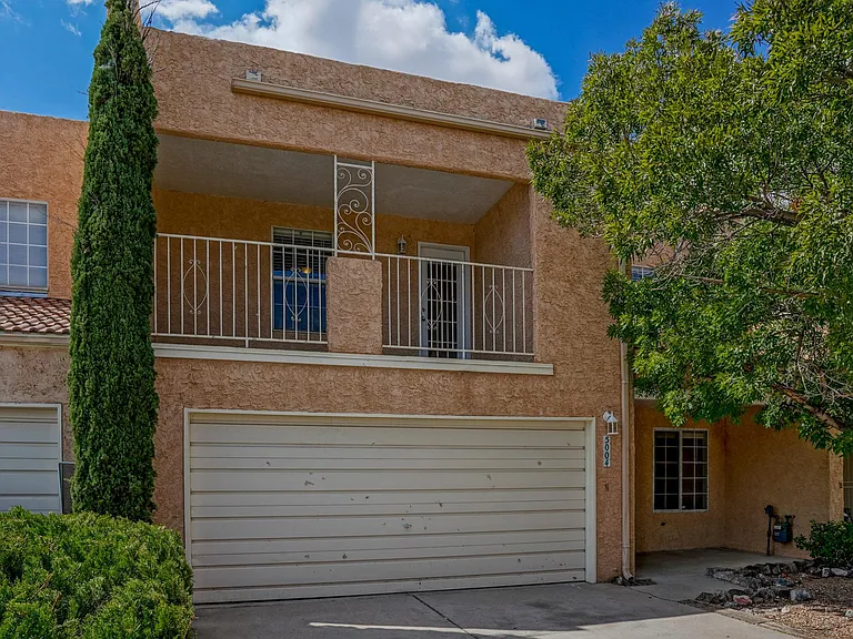 5004 Plateau Ln NW — Photo 2