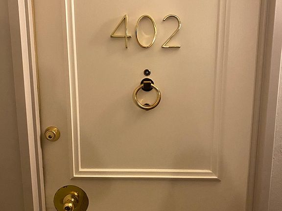 4th image of 2200 Sacramento St APT 402