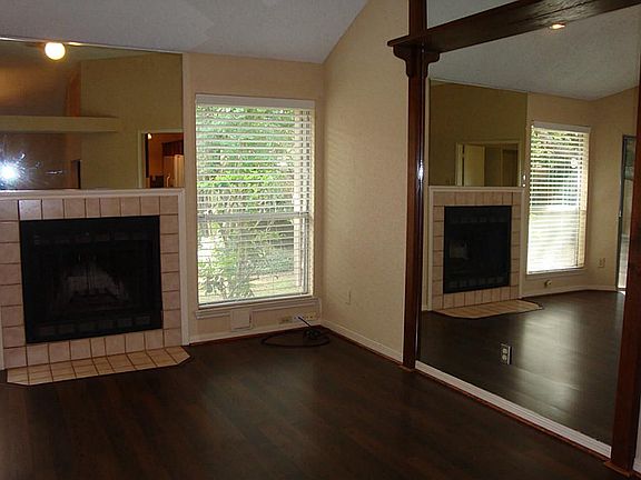 New laminate wood flooring in Den