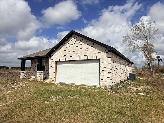 2nd image of 523 Road 5844