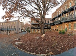 400 Green Oak Dr #400, Roswell, GA 30075