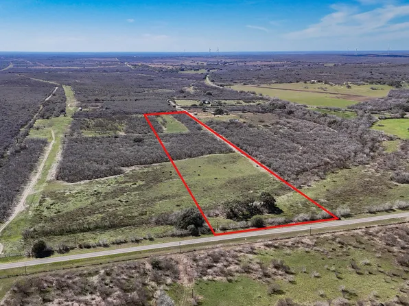 8485 FM 673, Beeville, TX 78102