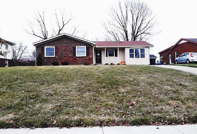 1st image of 633 Dartmoor Dr