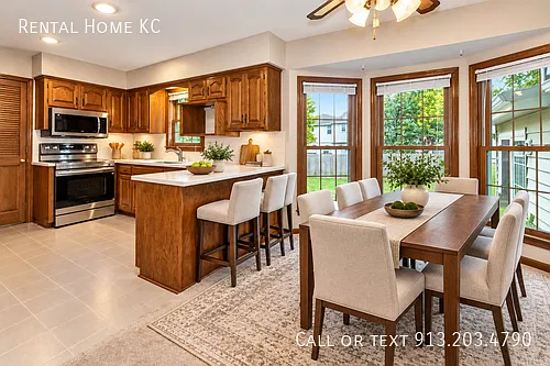 Spacious split-level w/Finished basement #16120 — Photo 4
