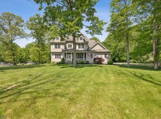 79 Walnut Valley Rd, Columbia, NJ 07832
