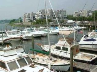 10 Harbour Close #10, New Haven, CT 06519