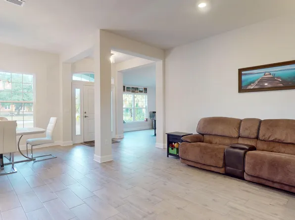 5258 NW Gamma Street, Port St Lucie, FL 34986