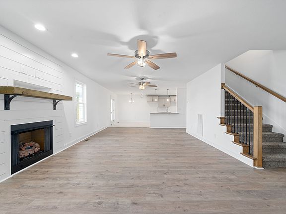 4th image of 319 Autumnwood Farms Lot 319