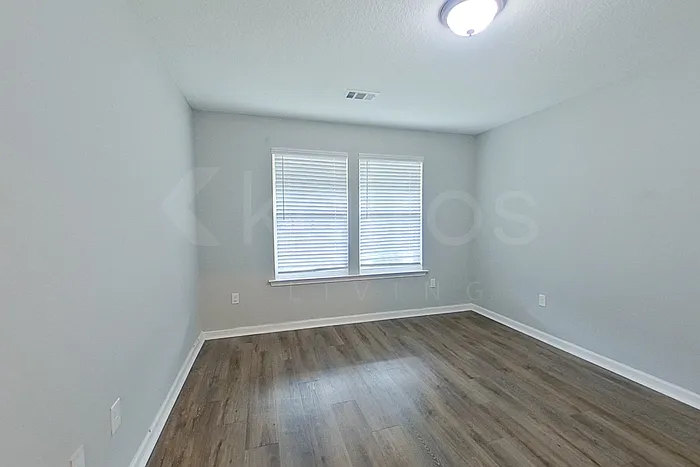 132 Cottage Grove Rd — Photo 6