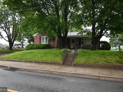 127 N Main St, Trumbauersville, PA, 18970
