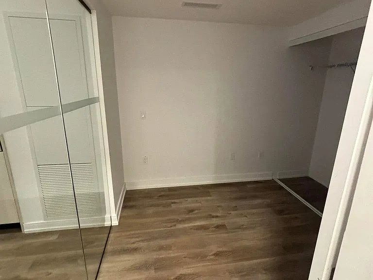 1 Jarvis St #618 — Photo 9