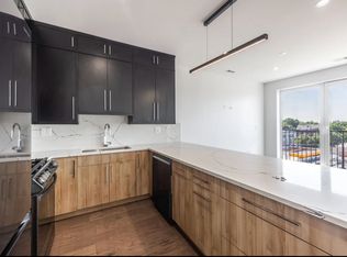 3012 W Belmont Ave #4, Chicago, IL 60618