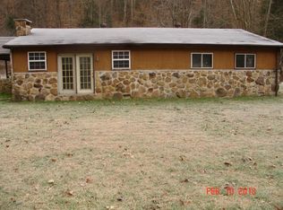 1427 W Highway 221, Straight, KY 40810