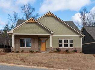 211 Lantern Walk Dr, Ball Ground, GA 30107