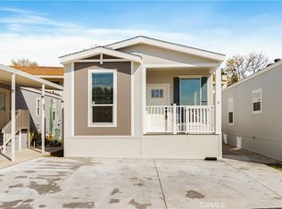 732 E Route 66 #9, Glendora, CA 91740