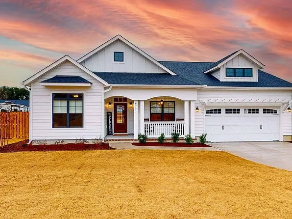 6771 Campbells Ridge Dr SE, Leland, NC 28451