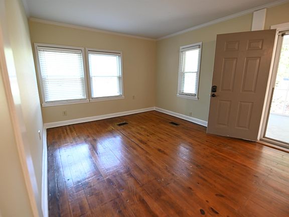 5th image of 217 Forest Bickley Rd