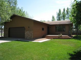1092 Meyer Blvd, West Fargo, ND 58078