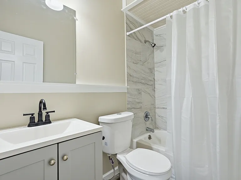 1025 Elliott Ave — Photo 26