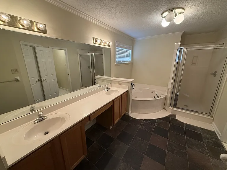 10011 Woodland Pine Cv W — Photo 21