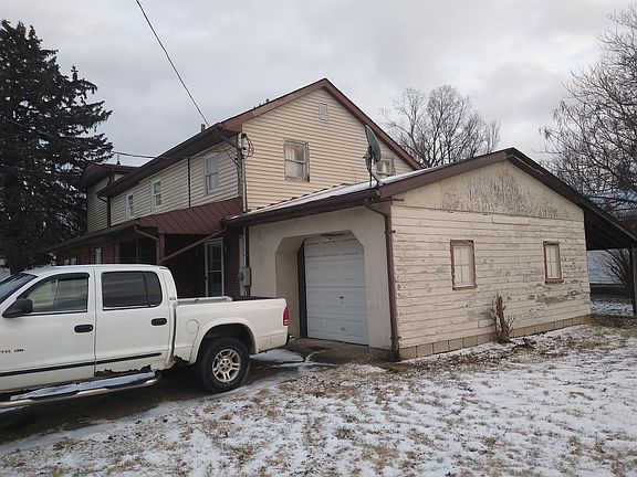 3rd image of 324 N Chestnut Ave