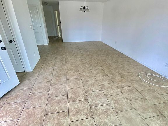 3rd image of 9228 San Lorenzo Ave Unit B