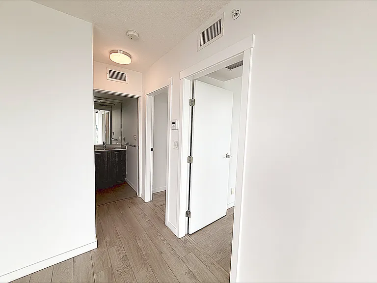 685 Pacific Blvd #603 — Photo 14