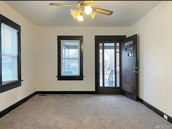 3rd image of 2329 Rosemont Blvd