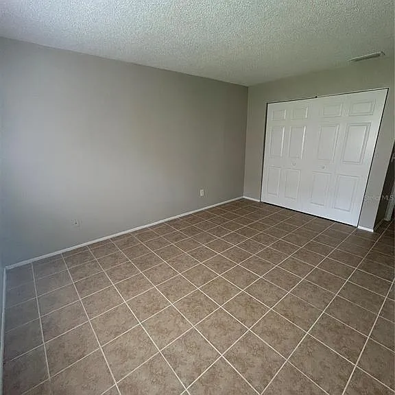 636 Kenwick Cir #105 — Photo 12