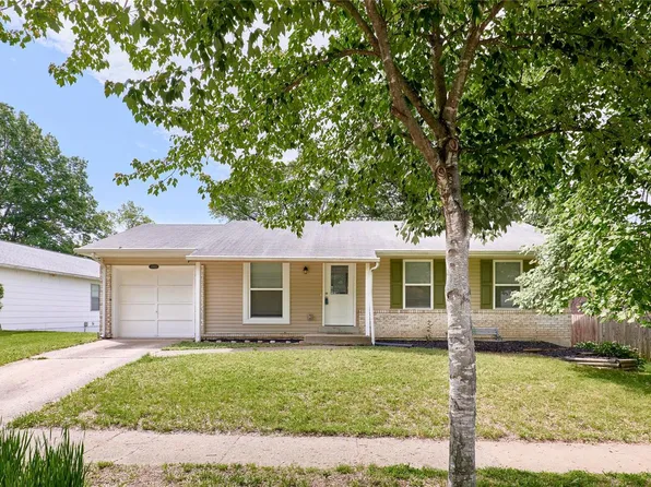 11980 Meadow Run Ct, Maryland Heights, MO 63043